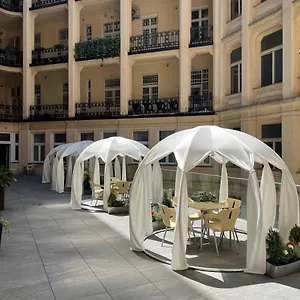 4* Hotel Mera