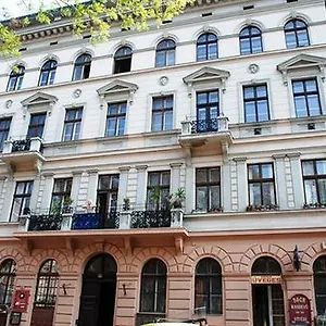 3* Hotel Silver Center