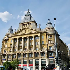 Standard By Hi5 - Anker 1 Budapest