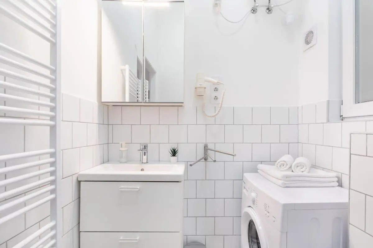 Central Lovely And Comfy Sleep Budapest Apartment